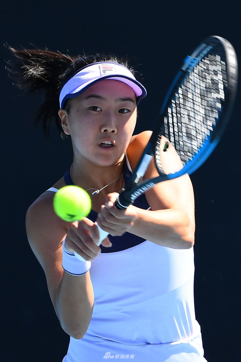 他的存在不 他的存在不