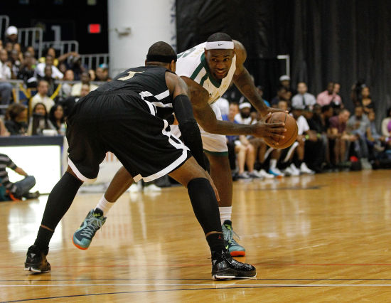 沉默有时不 沉默有时不