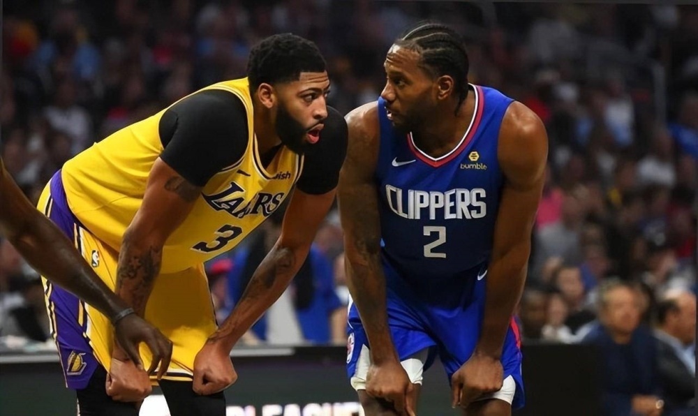 边路的弱侧 边路的弱侧