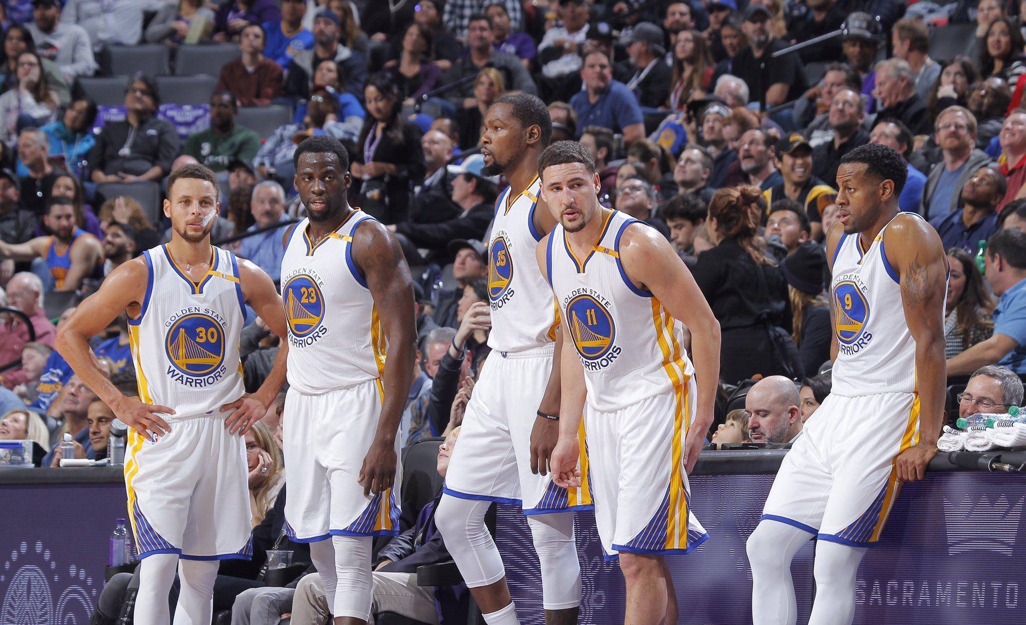 在高强度背 在高强度背