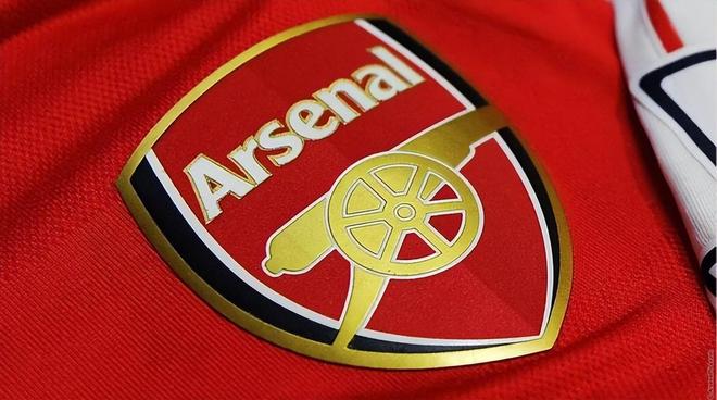 手递手后背 手递手后背